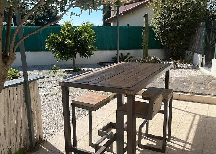 Apartman Joli Prive Jardin A 10min Des Plages Agde